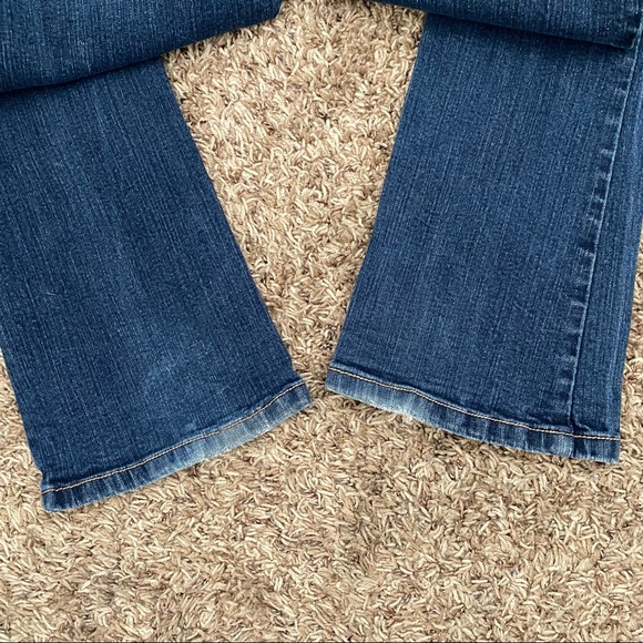 Rue21 Skinny boot cut jeans with a flare at the bottom. Size Long 9/10 - Picture 10 of 10